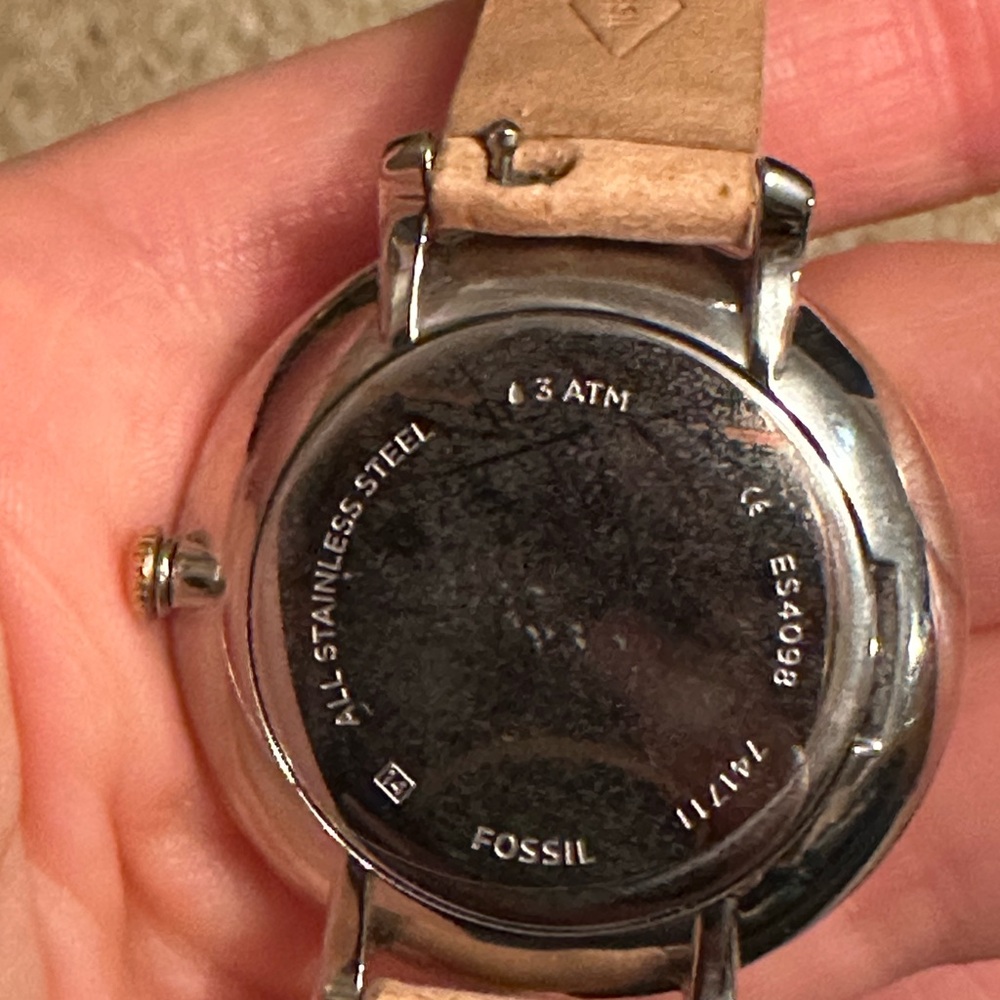 Fossil Watch With Three Interchangeable Straps - image 8